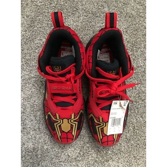 Adidas D.O.N. Issue 3 J Spider-Man Men’s Size 6 main image 6